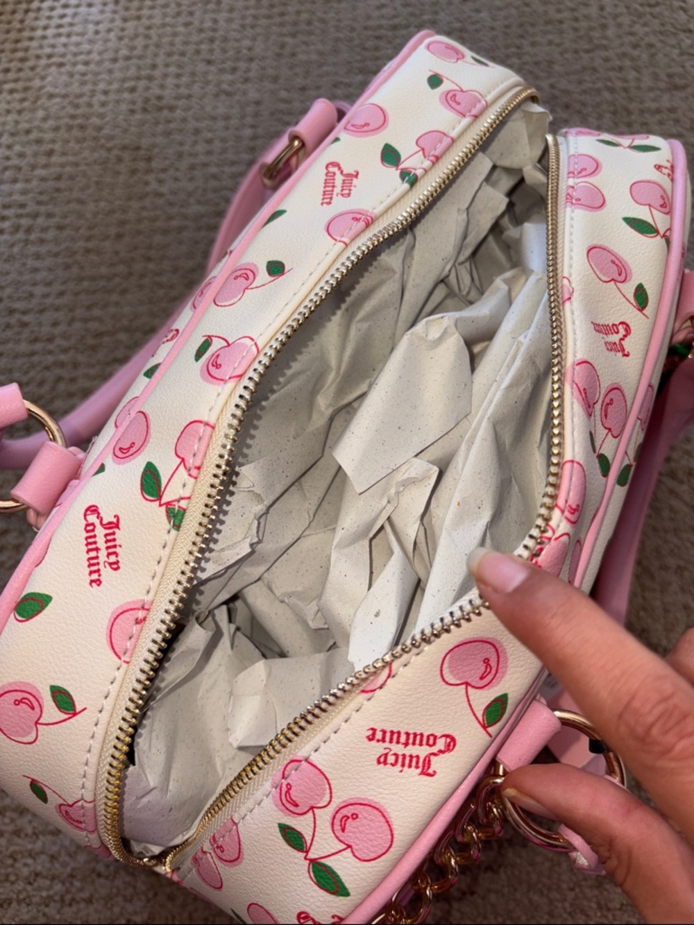 🍒 Juicy Couture Cherry Girl Satchel Purse 🇺🇸 Exclusive 🍒 - Picture 5 of 6